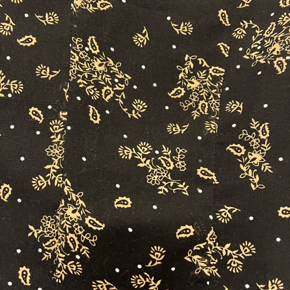 Dynamite Paisley Blouse - Picture 2 of 3